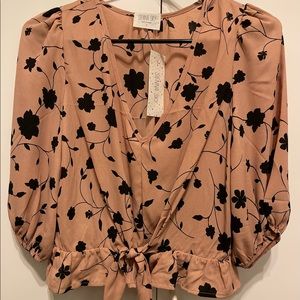 Women’s floral front tie blouse dusty rose with black flowers